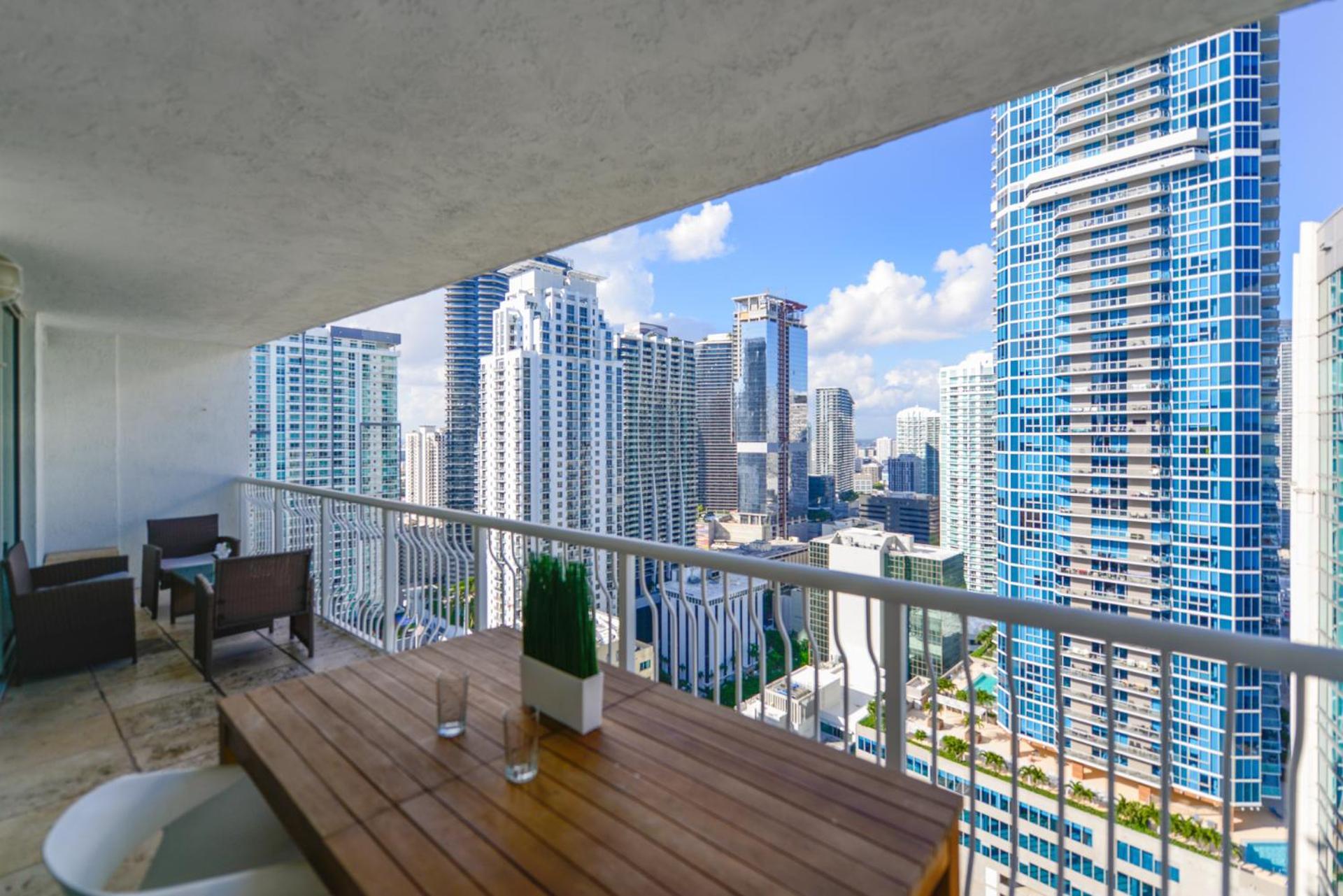 Centric Modern 40Thfloor Brickell Condo Free Parking By Palermo Home Маями Екстериор снимка